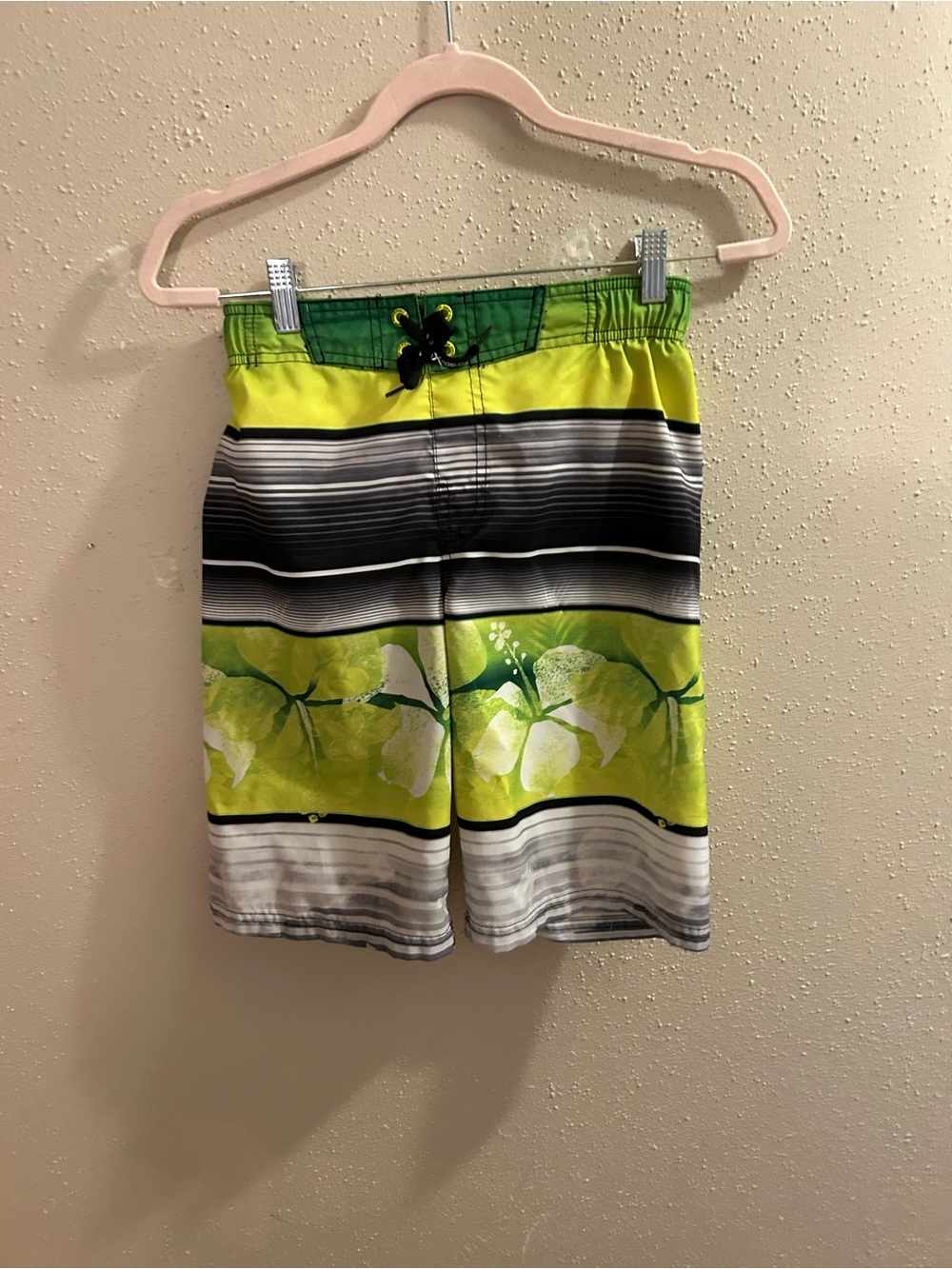 ZeroXposur Neon Green and Lime Boys Swim Trunks size M (10-12)